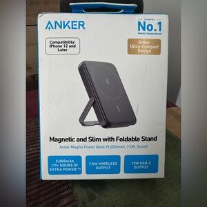 Anker MagGo For Apple iPhone 5000mAh 7.5W Power Bank W/Kickstand - Black New
